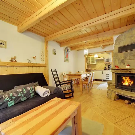 Klimatyczny Sun Seasons 24 W Wisle Z Kominkiem By Renters アパート ヴィスワ