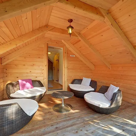 Klimatyczny Sun Seasons 24 W Wisle Z Kominkiem By Renters ヴィスワ